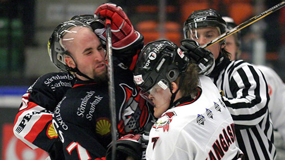Ice hockey fight